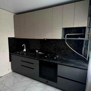 Продаю 1 комнатную квартиру на Океановской и1