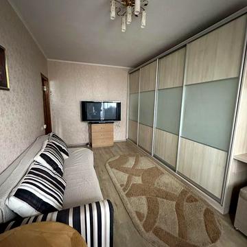 Продам 2 кімнатну квартиру  Велмарт