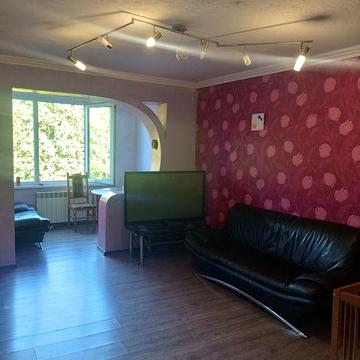 Продаж 4 кімн. Спальний Район  серед ЛІСУ