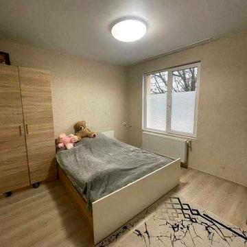 В продажу 2-кімнатна  квартира з свіжим ремонтом  -  Авангард