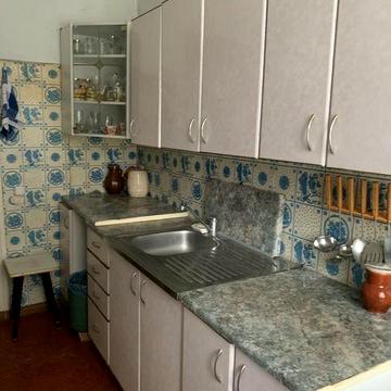 Продам 2 кімн. квартиру в центрі. Метро  Наукова 3 хв. є-Відновлення