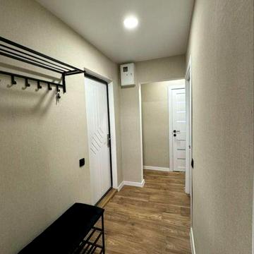 Продам 2к квартиру ж/м Левобережный Караван Березинка