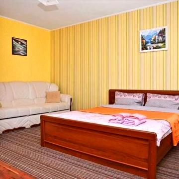 Квартира в бучі біля міського парку на 1-3 місяці