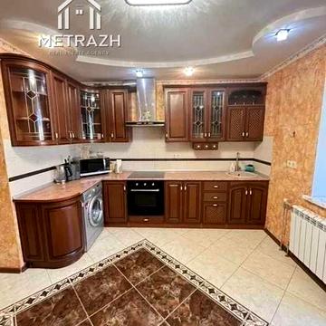 Продам 2-комКВ 75 м²  с ремонтом и мебелью  Центр Залесская м Перемоги ЖК: Залесская 5