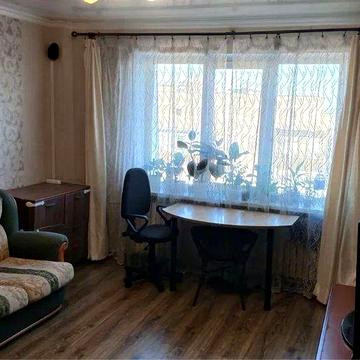 Продам 2-комн квартиру в районе Янгеля Академика ул.