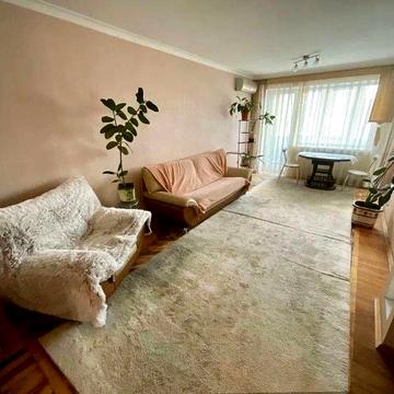 Продам 3-комн квартиру в районе Писаржевского ул.
