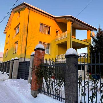 Продаж будинку в Рясне-1 вулиця Брюховицька з ділянкою 4 сотих