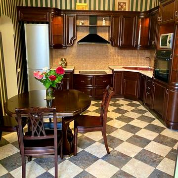 Володимира Івасюка просп. (Героїв Сталінграду), 8