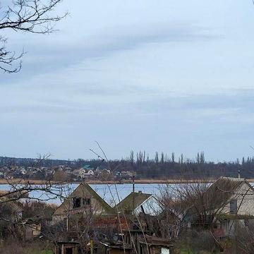 Продаю будиночок з великою ділянкою. Воскресенськ