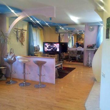 Сдам 2-х к кв на Сичеславской набережной .