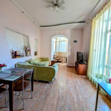 Продам 2 комнатную квартиру улица Гаванная