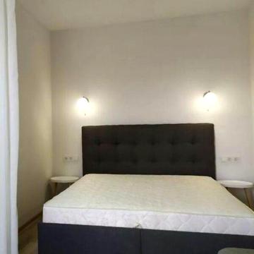 Довгострокова оренда 1к Квартира Набережна Перемоги вулиця