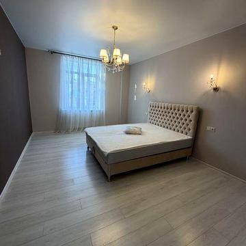 Аренда 2-х квартиры( район поощадь)