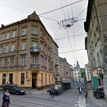 2-к, Федорова Івана вул., 21, Площа Ринок