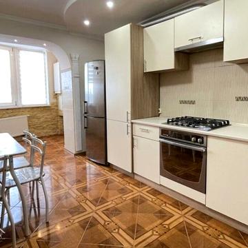 Чудова 1к центр міста