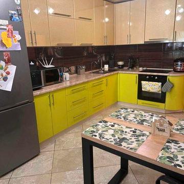 продам 3х.укомн.новострой с ремонтом м.Ак.Павлова