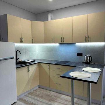 Квартира з балконом,  вигляд на ліс ЖК Молодість