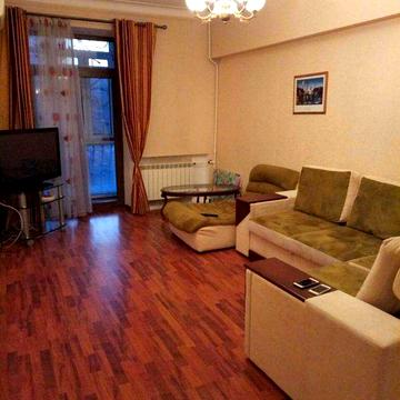 3к по вул.Назарівська 13. Ботанічний сад, м.Університет