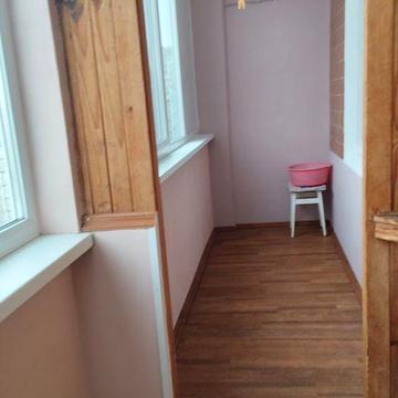 Сдам двух кімнатну квартиру, вул. Сержа Лифаря 18.