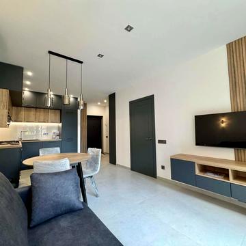 Замарстинівська вул. (Калініна), 76