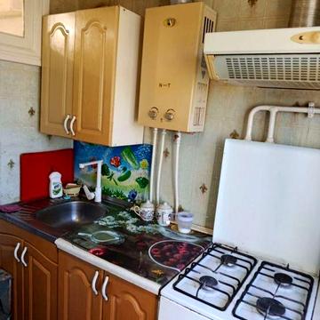 Продается 2к.квартира.ЦЕНТР ГОРОДА! Бузника.Комнаты раздельные .