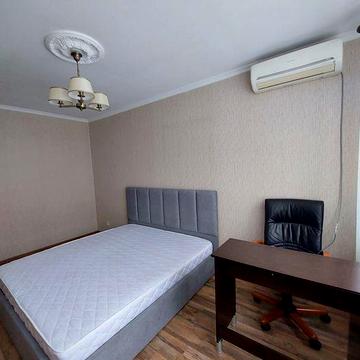 Здам ідеальну євро-2 к. квартиру з ремонтом і меблями по вул. Чехова