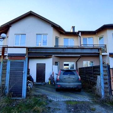 Таунхаус з незакінченим ремонтом. Гостомель, пр. Ювілейний