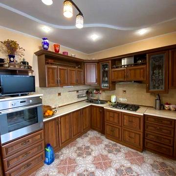 Оренда 3-кімнатної квартири по вул. Вовчинецька