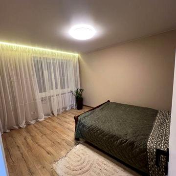 Посуточно !сдам  1 комнатную кв ! Все новое !……..