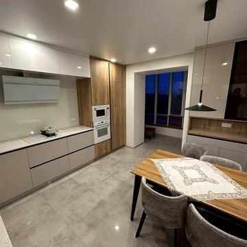 Оренда 2 к квартири 100м кв  Стрийська Наукова Автовокзал