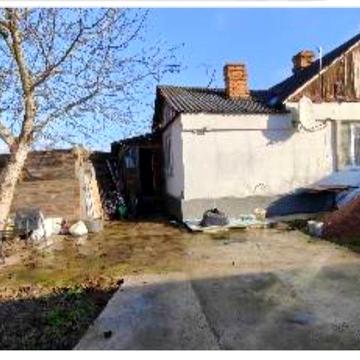 Продаж частини будинку