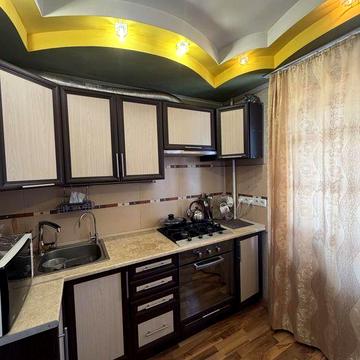 3 кімнатна,Шевченківський ,Корищенко (Кузнецова),36