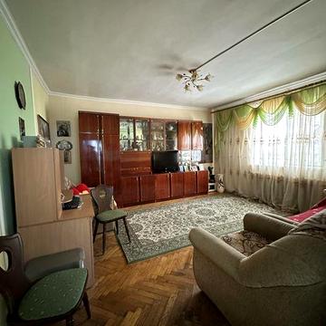 1 або 2 кімнатна квартира в особняку,є заїзд вул. Кишинівська - Руська