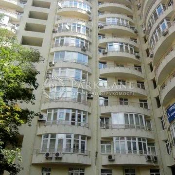 135 м Туренєвська/Кониського 46/11, Павлівський сквер, Львівська площа