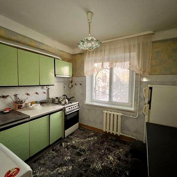 Оренда двокімнатної, метро Чернігівська