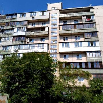 Березняки. Продаж 3-кімнатної з капітальним ремонтом. Миколайчука, 3/1