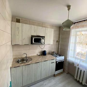 Здам хорошу однокімнатну в гарній локаціі !