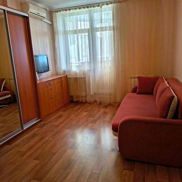 Оренда 24.01-26.01 дуже затишної квартири на Калнишевського,7