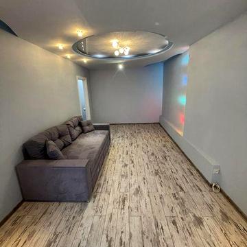 Продаж 2 к квартири ДНС вул. Зелена