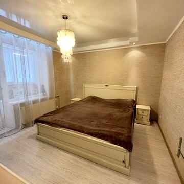 Світла та затишна 3-к квартира 97 м² просп. П. Григоренка 1-Б