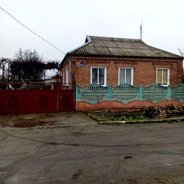 Продам  будинок у відмінному стані  по вул. Вишневецького 8