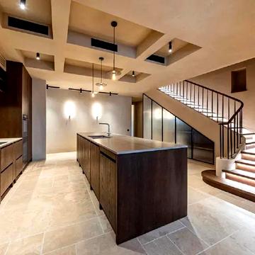 Ярославів Вал вул., 16