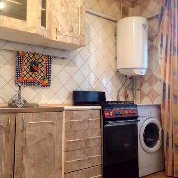 Олександра Поля просп. (Кірова), 82