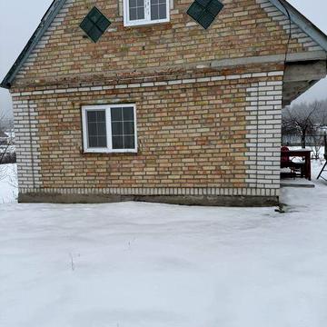 Будинок смт Рокитне