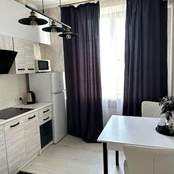 Люксова 2 кімнатна квартира. Центр. Вул В. Перспективна /шевченко