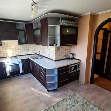 Здам велику 1 кімнатну квартиру