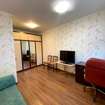 2кім. Позняки,біля Метро Осокорки 5хв. пр-т Бажана,8Б,Дніпровська наб.