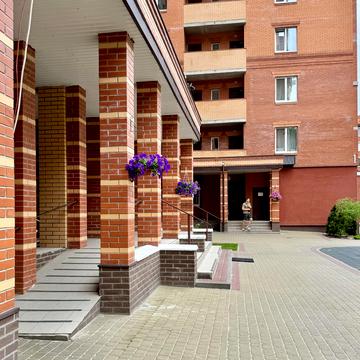 Олени Теліги вул. (Лермонтова), 2-Д