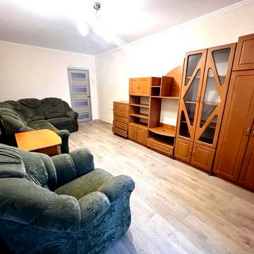 Оренда 3 кімнатної квартири вул. Симиренка 5