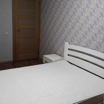 Оренда 2-к квартири на вул. Богатирська